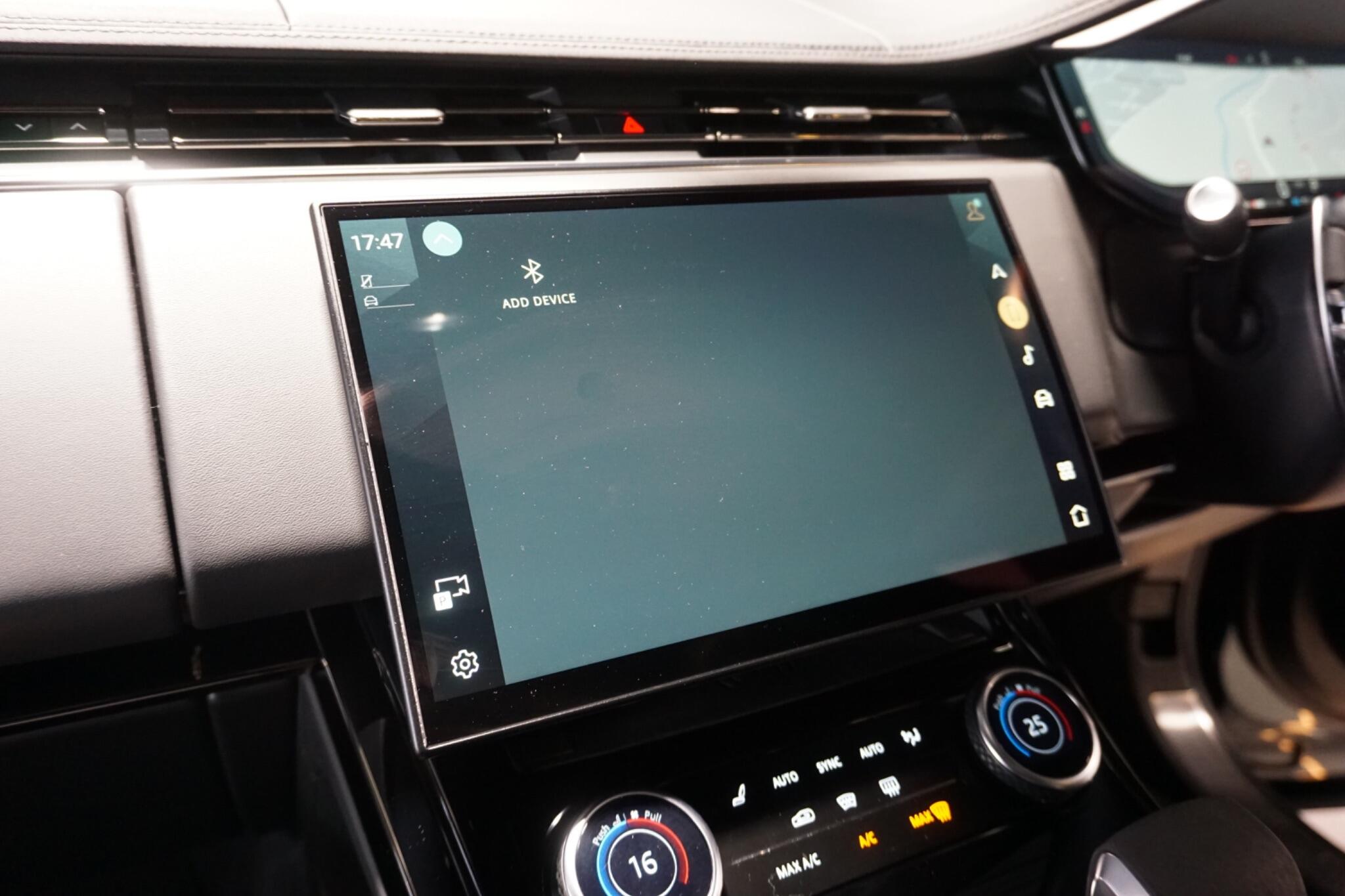 Land Rover Range Rover Sport 3.0 D300 MHEV Dynamic SE SUV 5dr Diesel Auto 4WD Euro 6 (s/s) (300 ps)